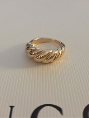 🔷️ Gold Twisted Dome Ring - Women Jewelry Size 7 NWT